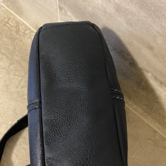 The Sak Leather Shoulder Bag - Picture 7 of 15